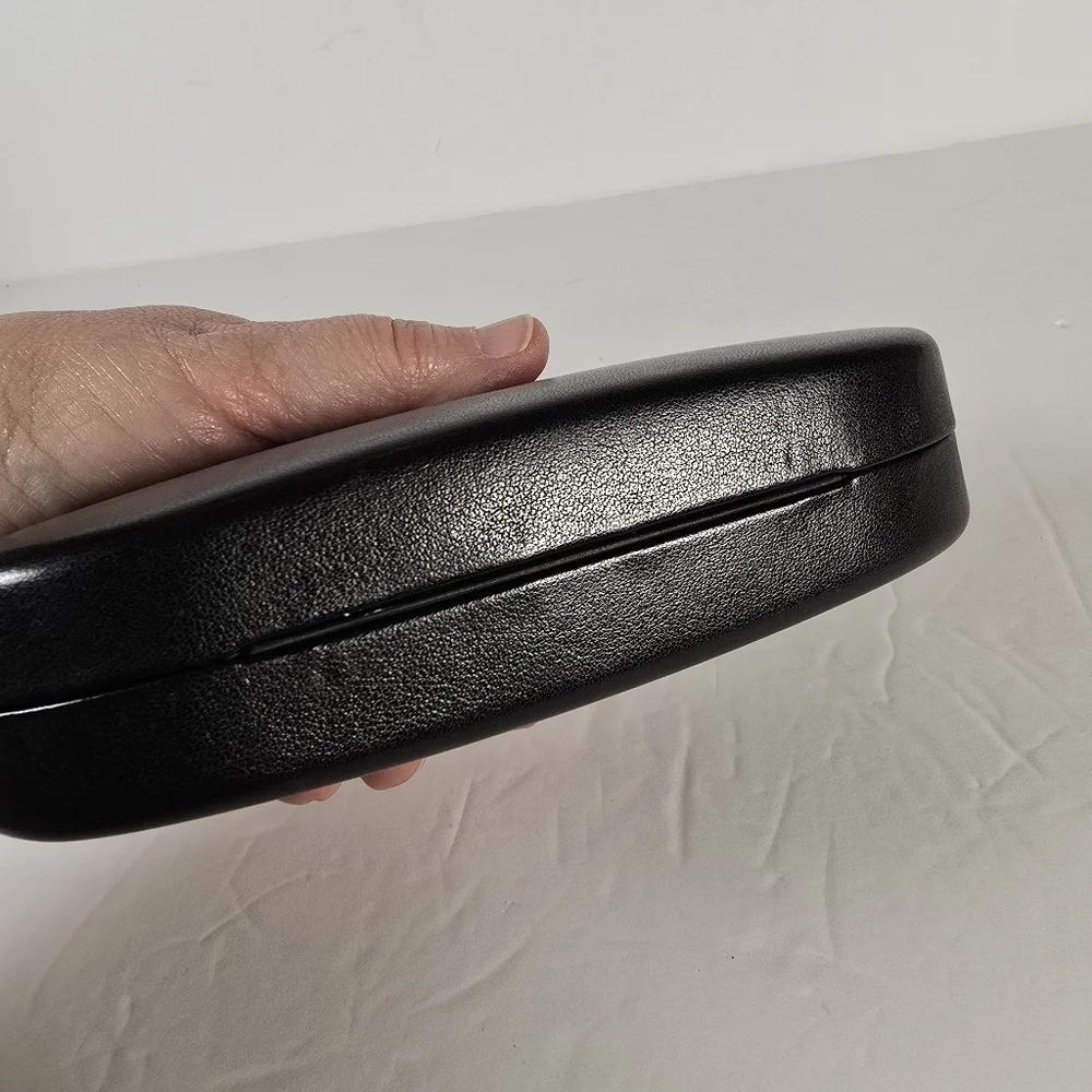 Ray-Ban Black Hard Clamshell Universal Eyeglass/Sunglass Case With CleaningCloth